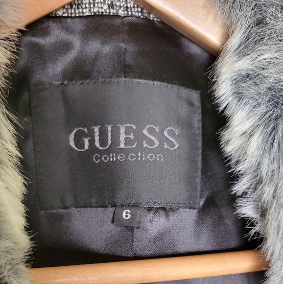 GUESS coat with removable fur collar size 6 - Picture 6 of 9